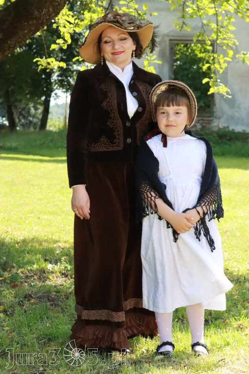Fotorelacja: Pokaz Mody Historycznej - Włodowice.