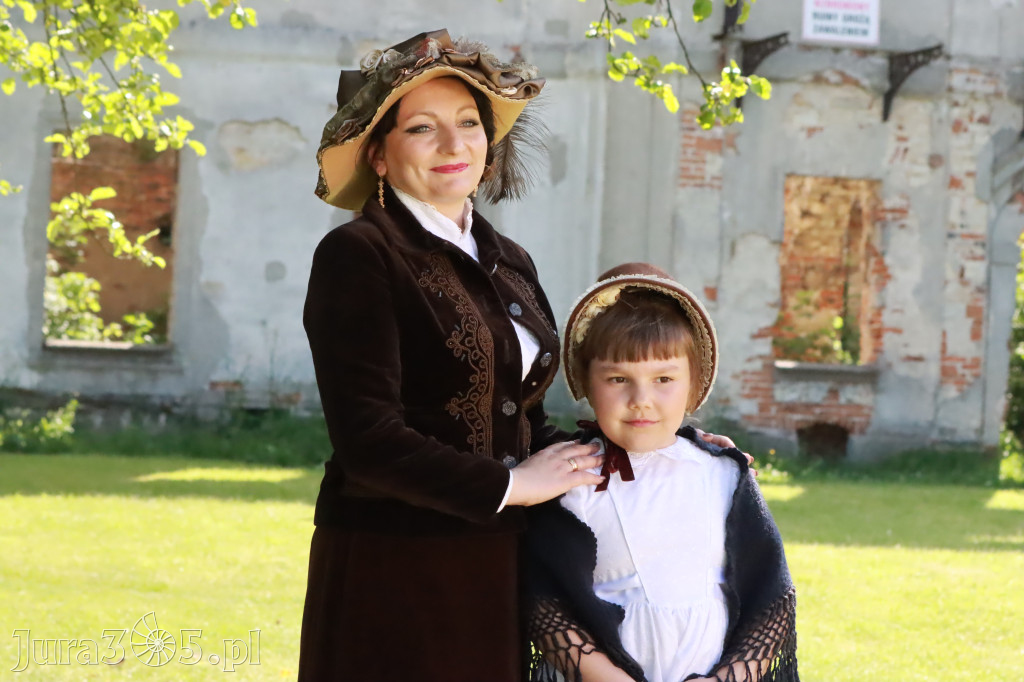 Fotorelacja: Pokaz Mody Historycznej - Włodowice.
