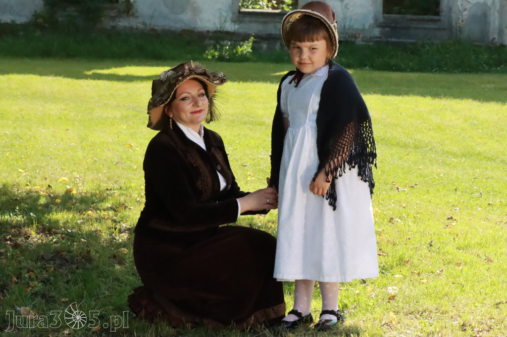 Fotorelacja: Pokaz Mody Historycznej - Włodowice.