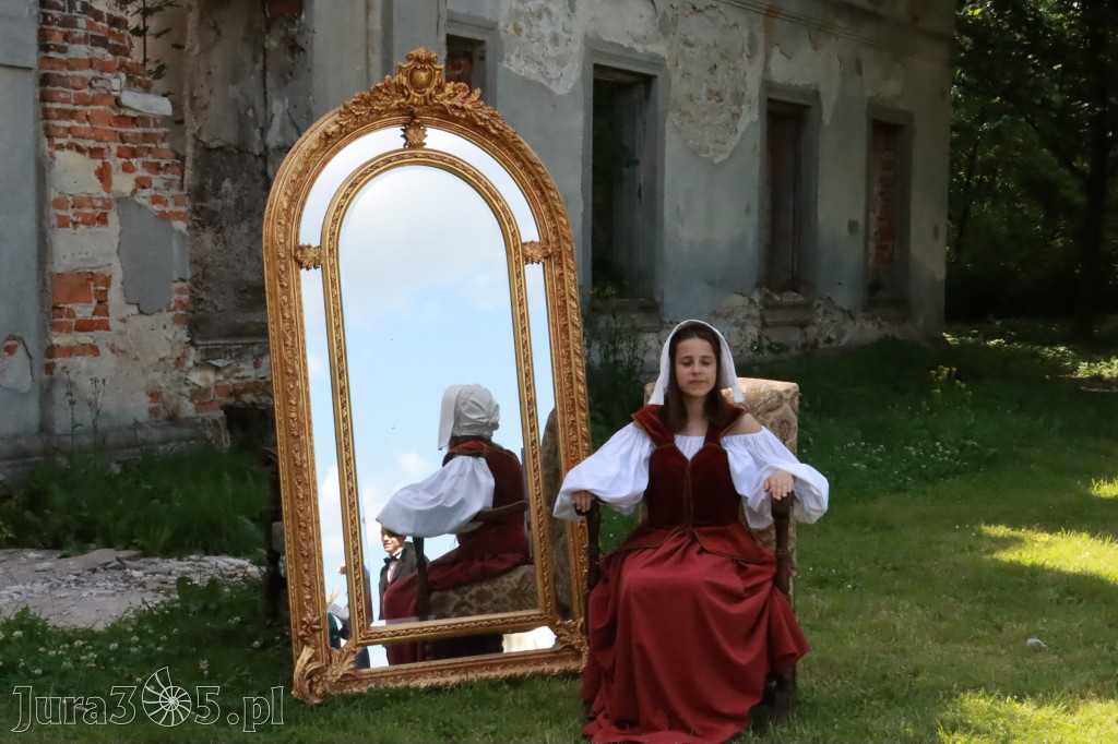 Fotorelacja: Pokaz Mody Historycznej - Włodowice.