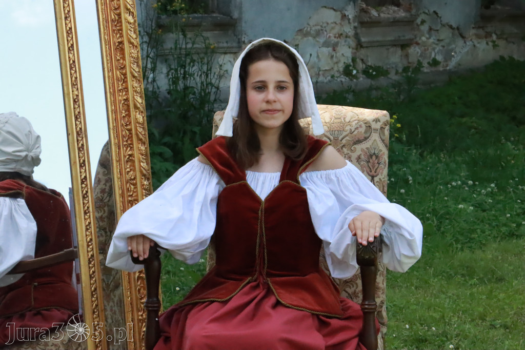 Fotorelacja: Pokaz Mody Historycznej - Włodowice.