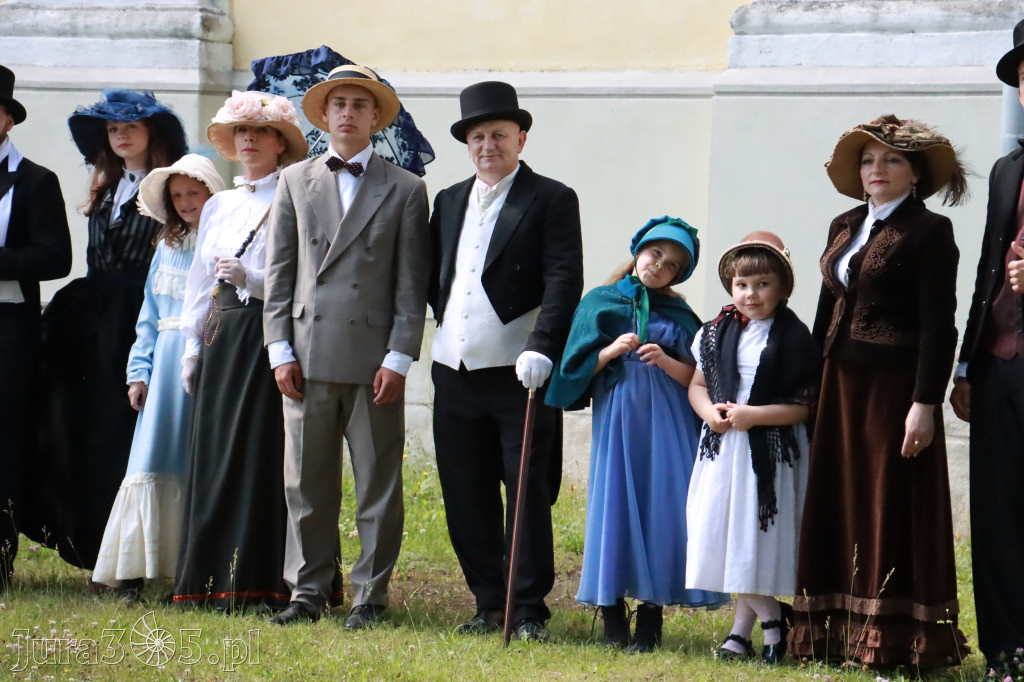 Fotorelacja: Pokaz Mody Historycznej - Włodowice.