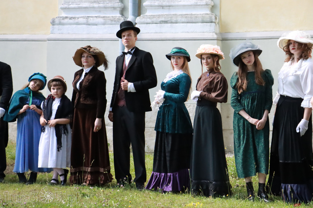 Fotorelacja: Pokaz Mody Historycznej - Włodowice.
