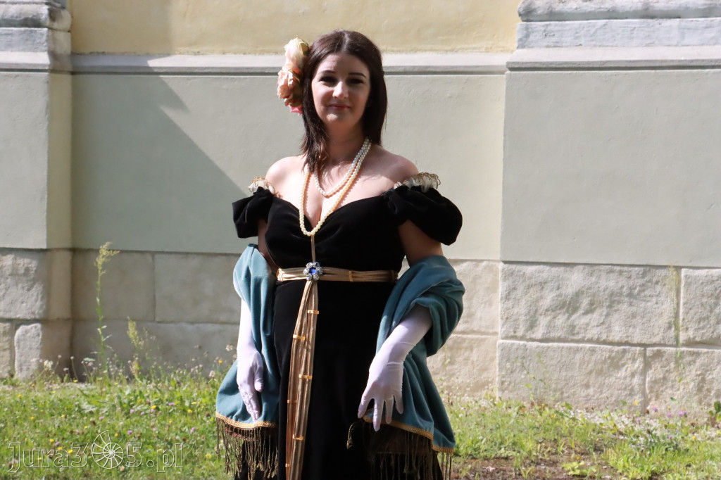 Fotorelacja: Pokaz Mody Historycznej - Włodowice.
