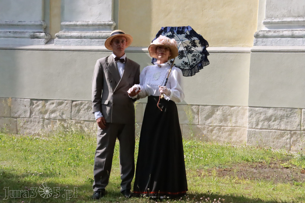 Fotorelacja: Pokaz Mody Historycznej - Włodowice.