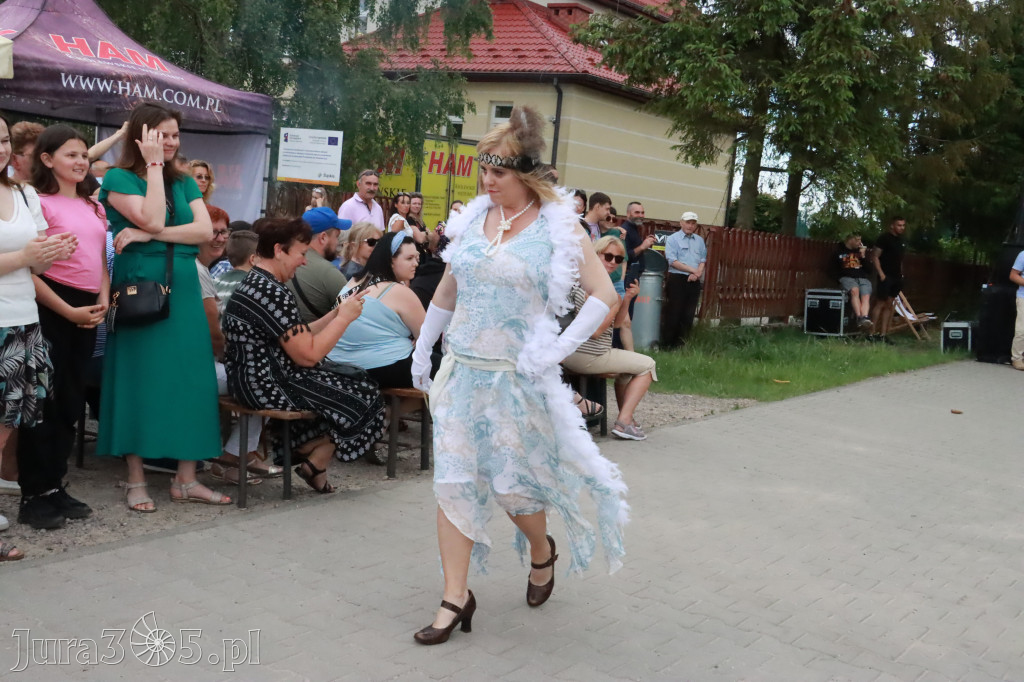 Fotorelacja: Pokazem Mody Historycznej we Włodowicach.