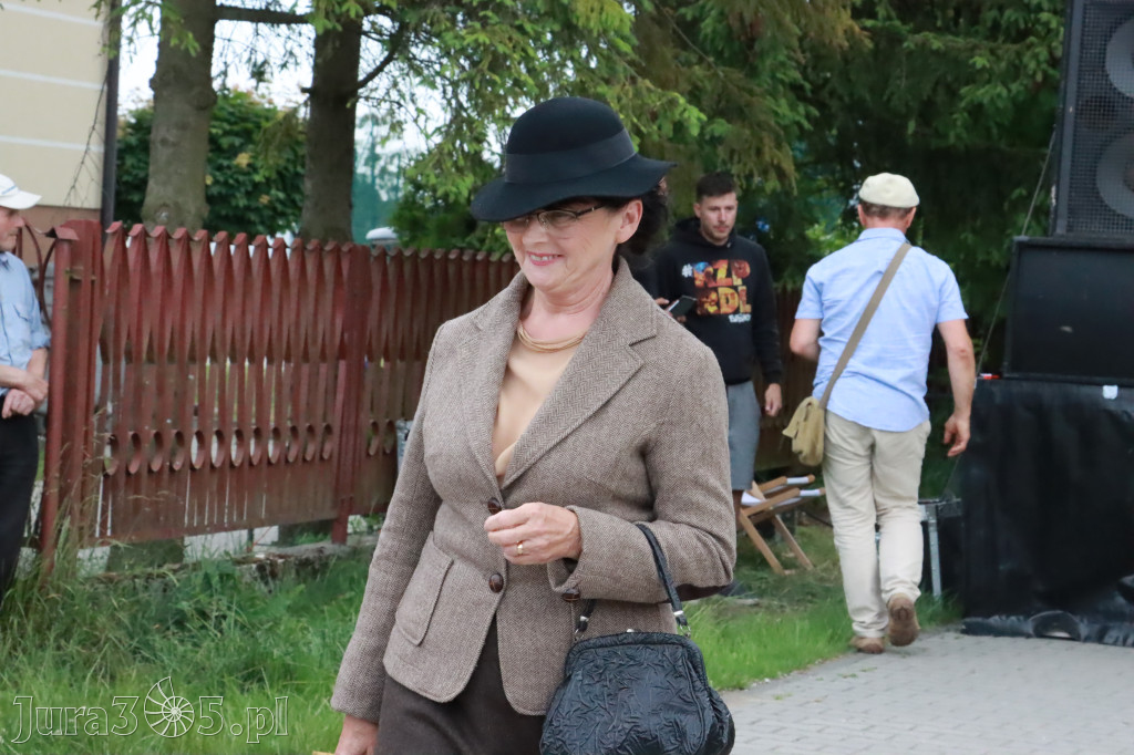 Fotorelacja: Pokazem Mody Historycznej we Włodowicach.