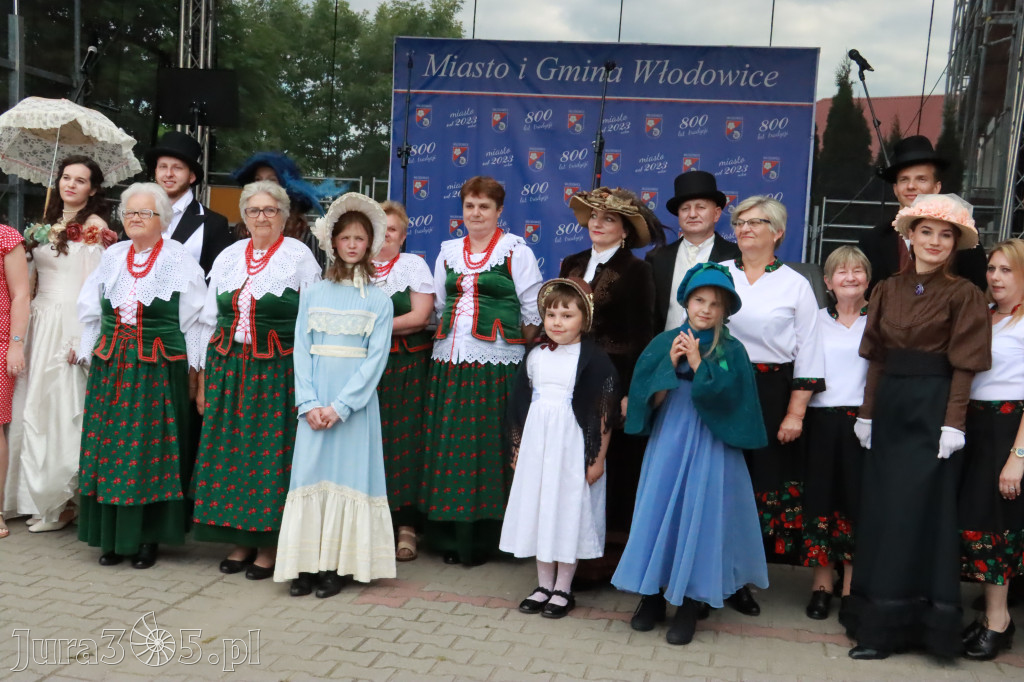 Fotorelacja: Pokazem Mody Historycznej we Włodowicach.