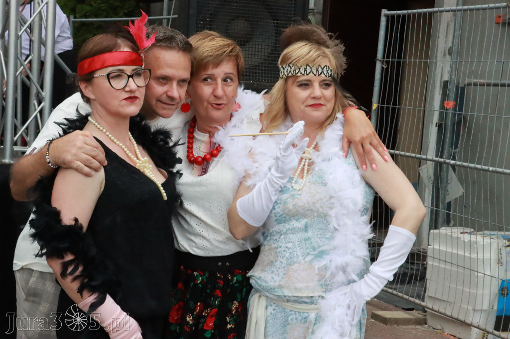 Fotorelacja: Pokazem Mody Historycznej we Włodowicach.