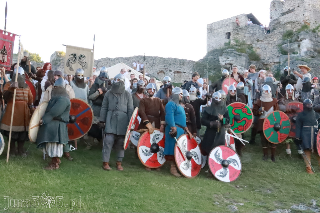 XIX Najazd Barbarzyńców na Zamku Ogrodzieniec.