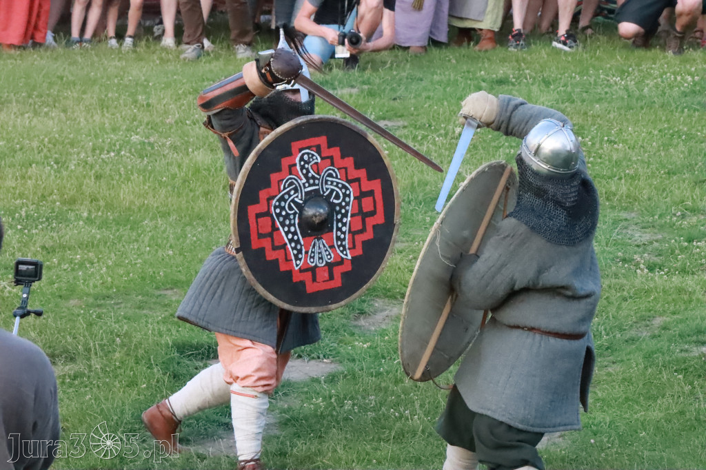 XIX Najazd Barbarzyńców na Zamku Ogrodzieniec.