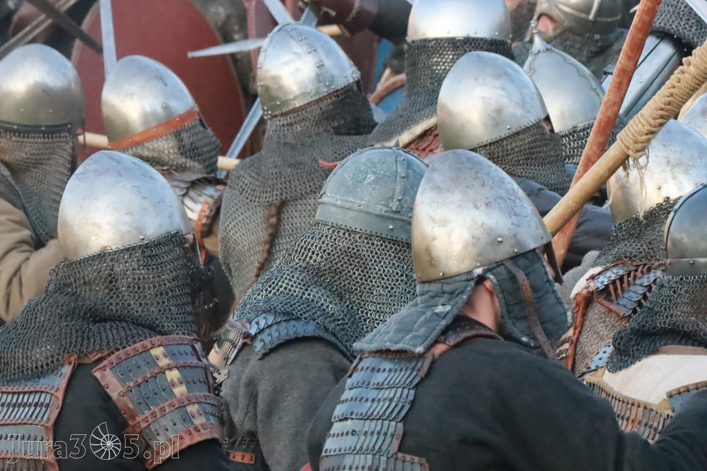 XIX Najazd Barbarzyńców na Zamku Ogrodzieniec.