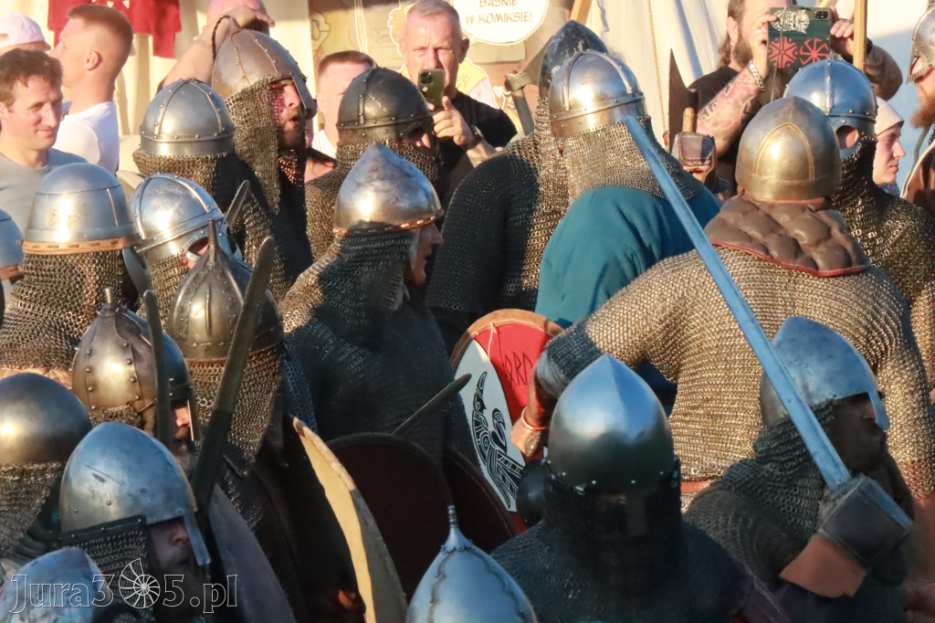 XIX Najazd Barbarzyńców na Zamku Ogrodzieniec.