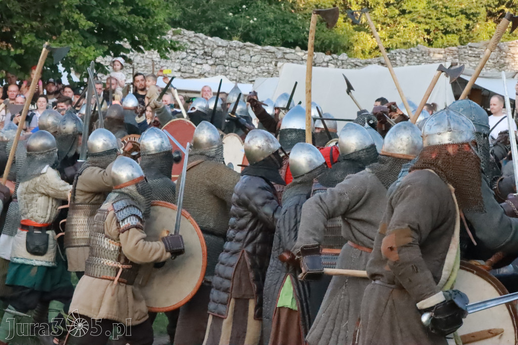 XIX Najazd Barbarzyńców na Zamku Ogrodzieniec.