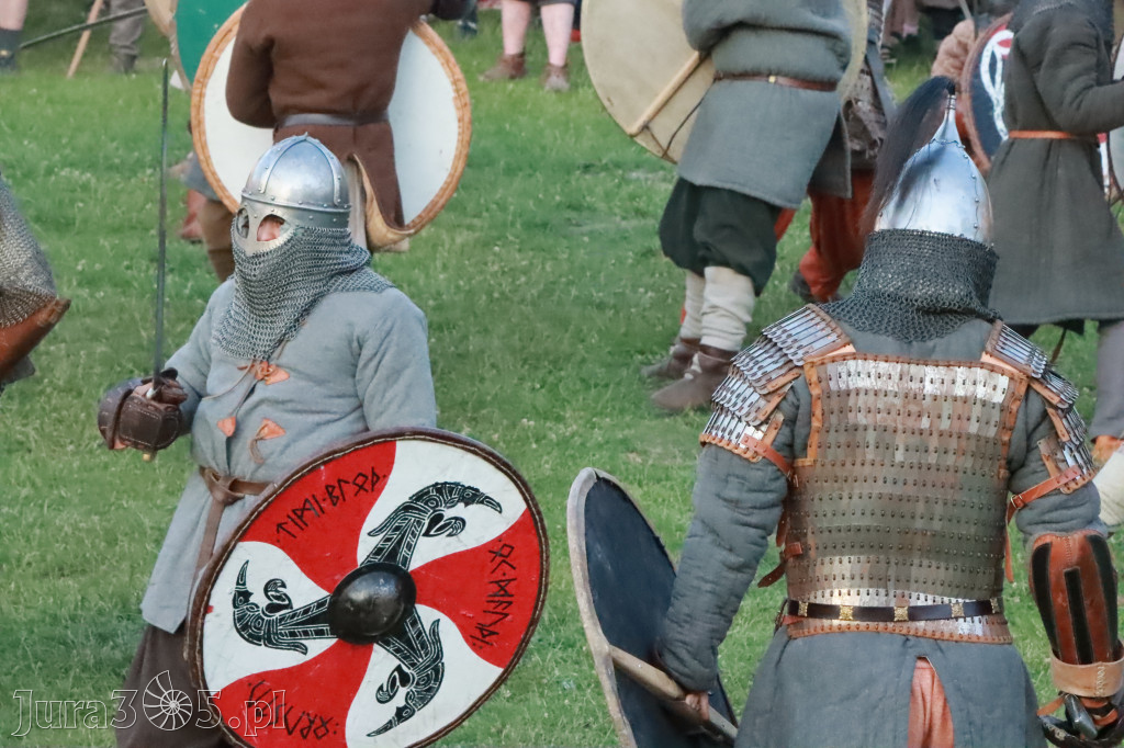 XIX Najazd Barbarzyńców na Zamku Ogrodzieniec.