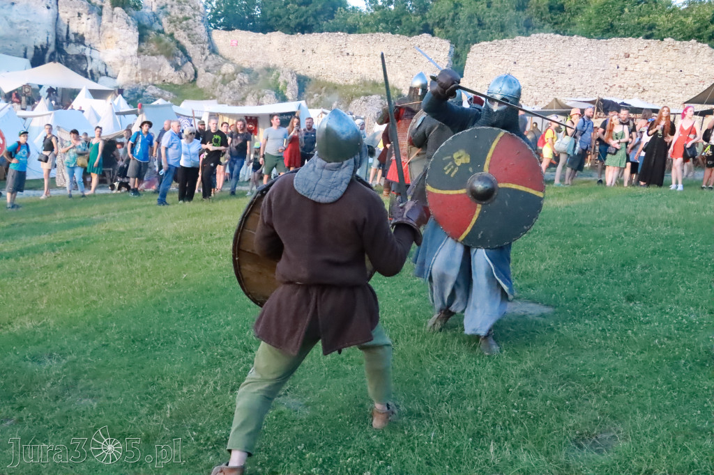XIX Najazd Barbarzyńców na Zamku Ogrodzieniec.
