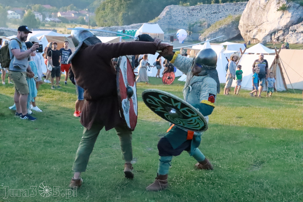XIX Najazd Barbarzyńców na Zamku Ogrodzieniec.
