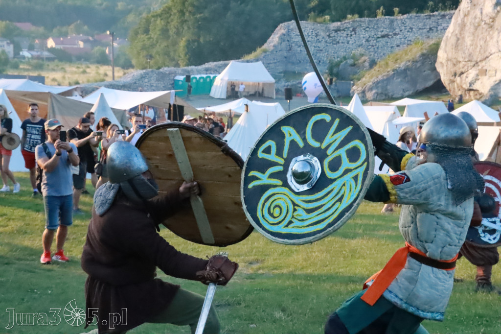 XIX Najazd Barbarzyńców na Zamku Ogrodzieniec.