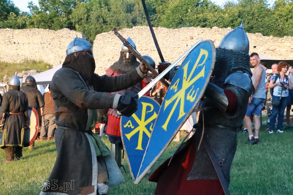 XIX Najazd Barbarzyńców na Zamku Ogrodzieniec.