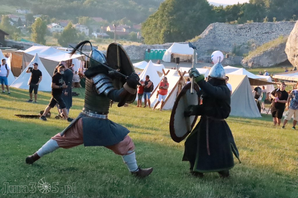XIX Najazd Barbarzyńców na Zamku Ogrodzieniec.