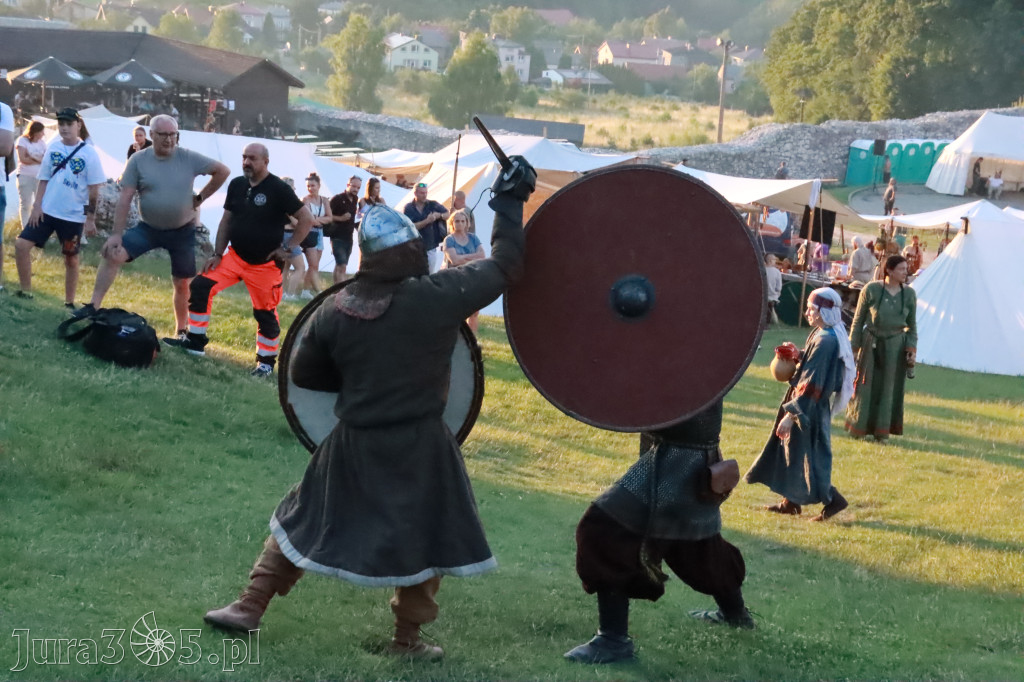 XIX Najazd Barbarzyńców na Zamku Ogrodzieniec.