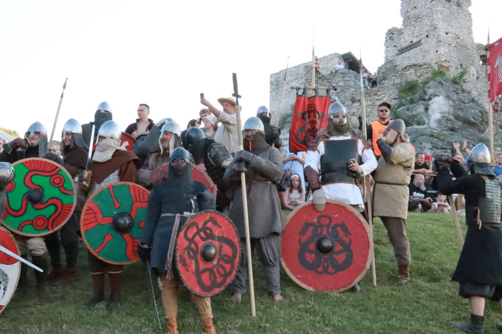 Fotorelacja: XIX Najazd Barbarzyńców - Ogrodzieniec.