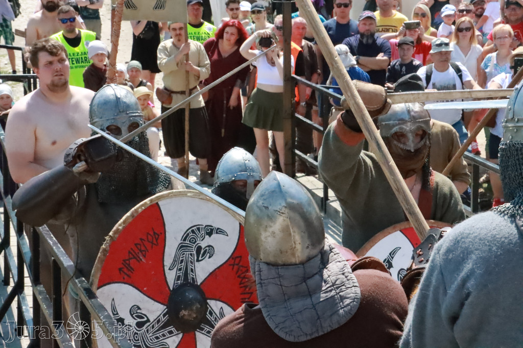Fotorelacja: XIX Najazd Barbarzyńców - Ogrodzieniec.