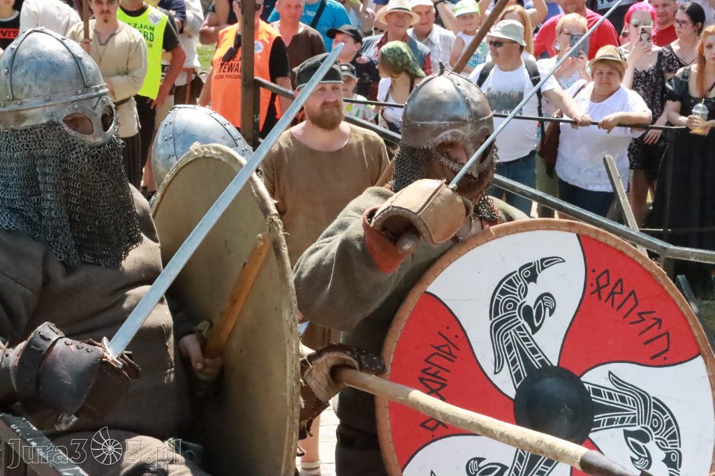 Fotorelacja: XIX Najazd Barbarzyńców - Ogrodzieniec.