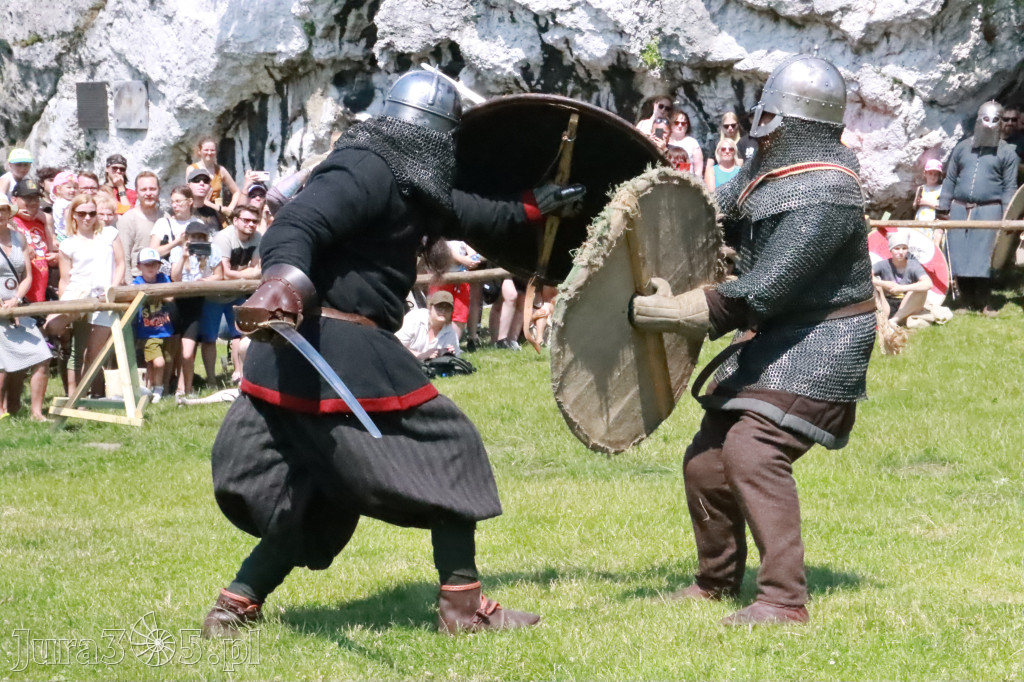 Fotorelacja: Finały Turnieju Bojowego Wojów - Zamek Ogrodzieniec.