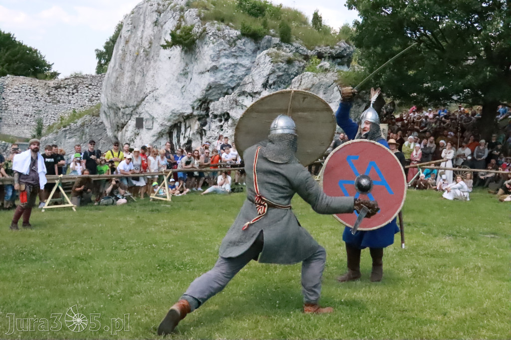 Fotorelacja: Finały Turnieju Bojowego Wojów - Zamek Ogrodzieniec.