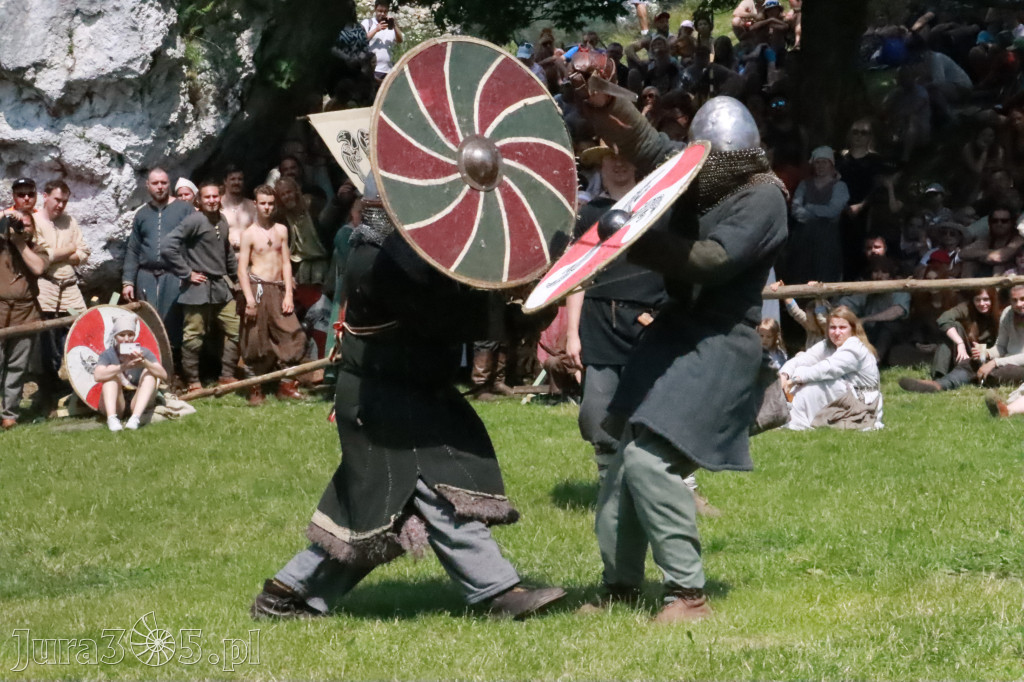 Fotorelacja: Finały Turnieju Bojowego Wojów - Zamek Ogrodzieniec.