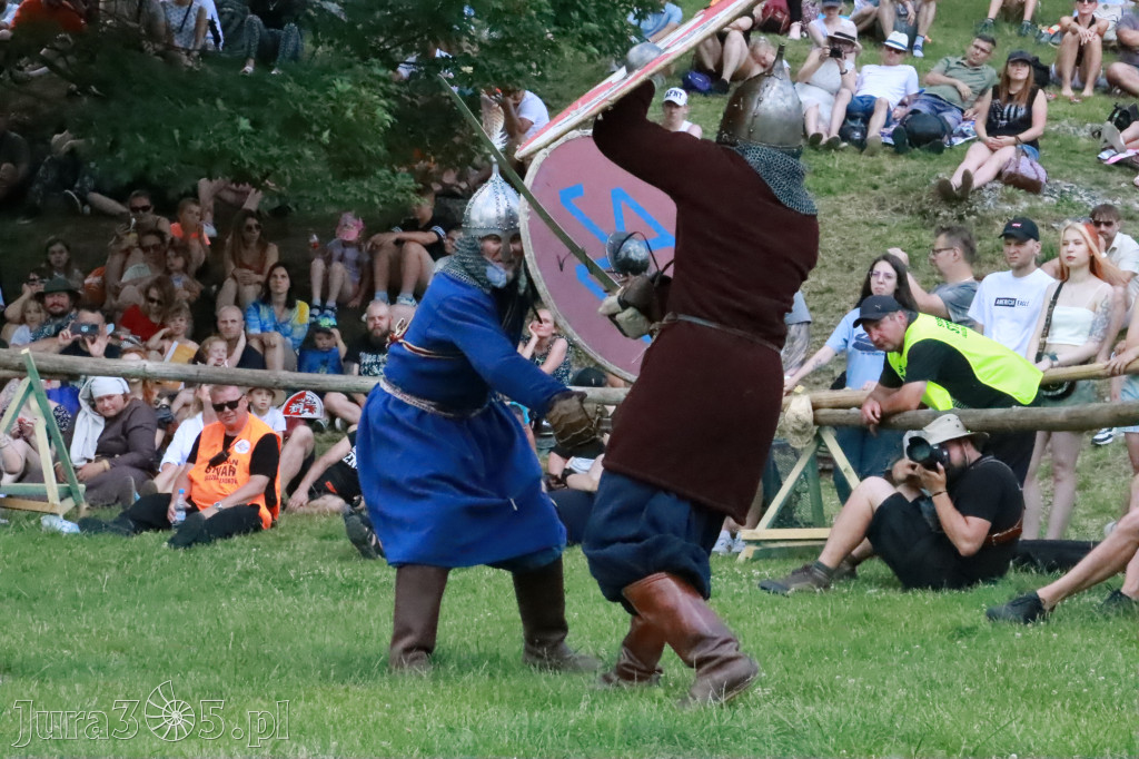 Fotorelacja: Finały Turnieju Bojowego Wojów - Zamek Ogrodzieniec.