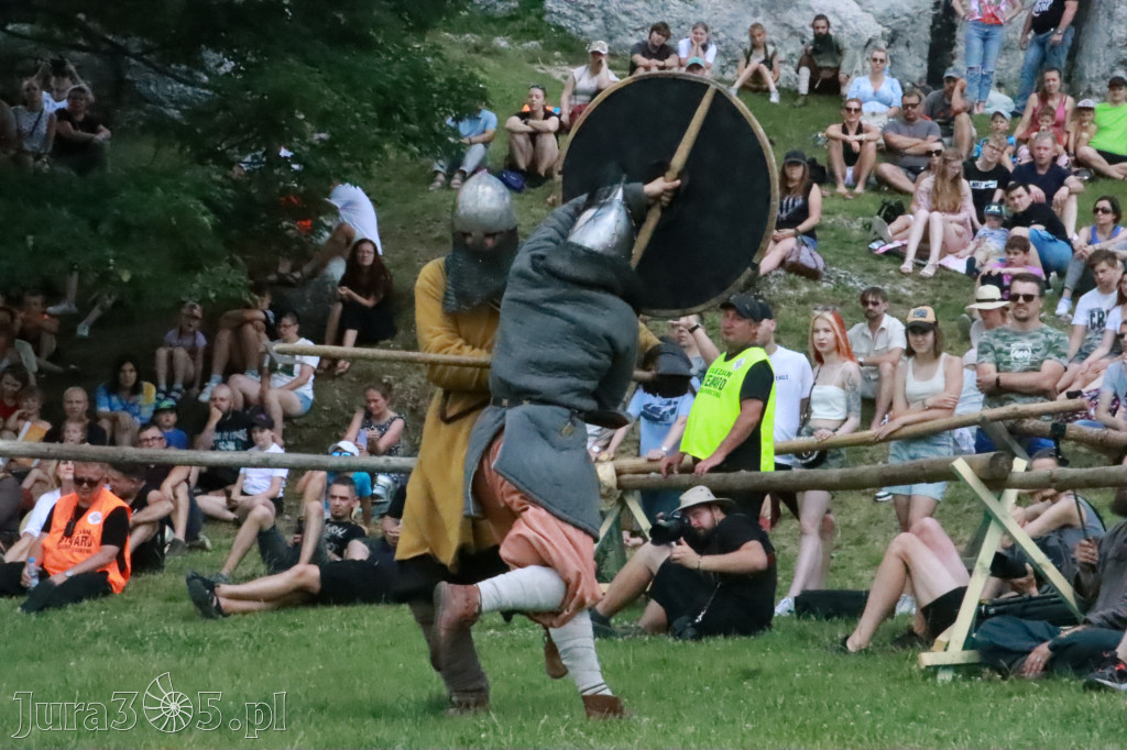 Fotorelacja: Finały Turnieju Bojowego Wojów - Zamek Ogrodzieniec.