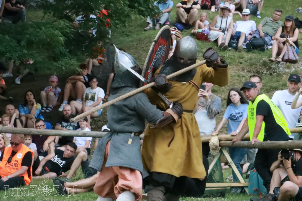 Fotorelacja: Finały Turnieju Bojowego Wojów - Zamek Ogrodzieniec.