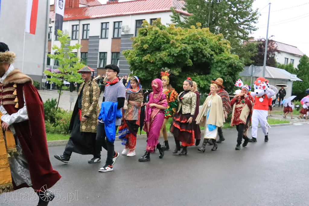 Fotorelacja: Święto Gminy Ogrodzieniec - Korowód
