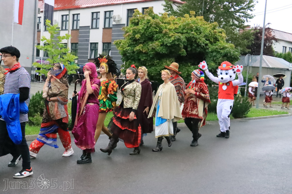 Fotorelacja: Święto Gminy Ogrodzieniec - Korowód