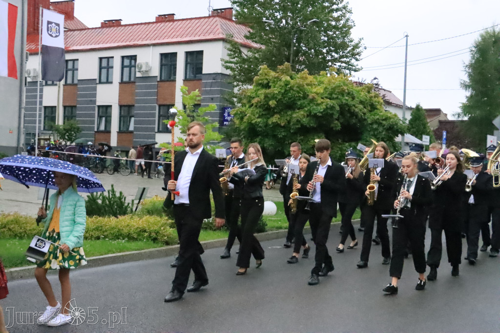 Fotorelacja: Święto Gminy Ogrodzieniec - Korowód
