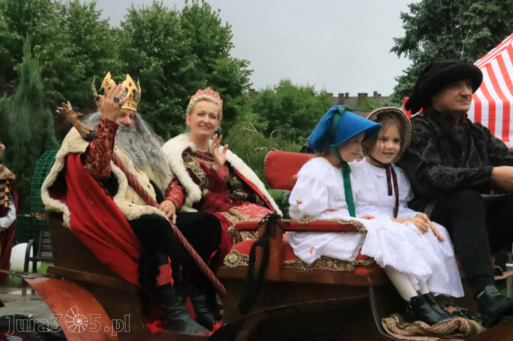 Fotorelacja: Święto Gminy Ogrodzieniec - Korowód