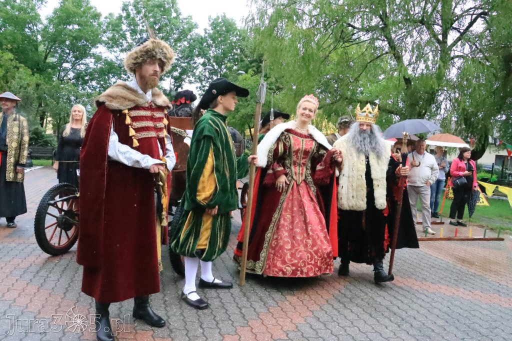 Fotorelacja: Święto Gminy Ogrodzieniec - Korowód