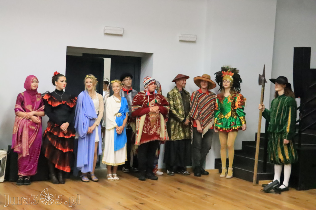 Fotorelacja: Święto Gminy Ogrodzieniec - Korowód
