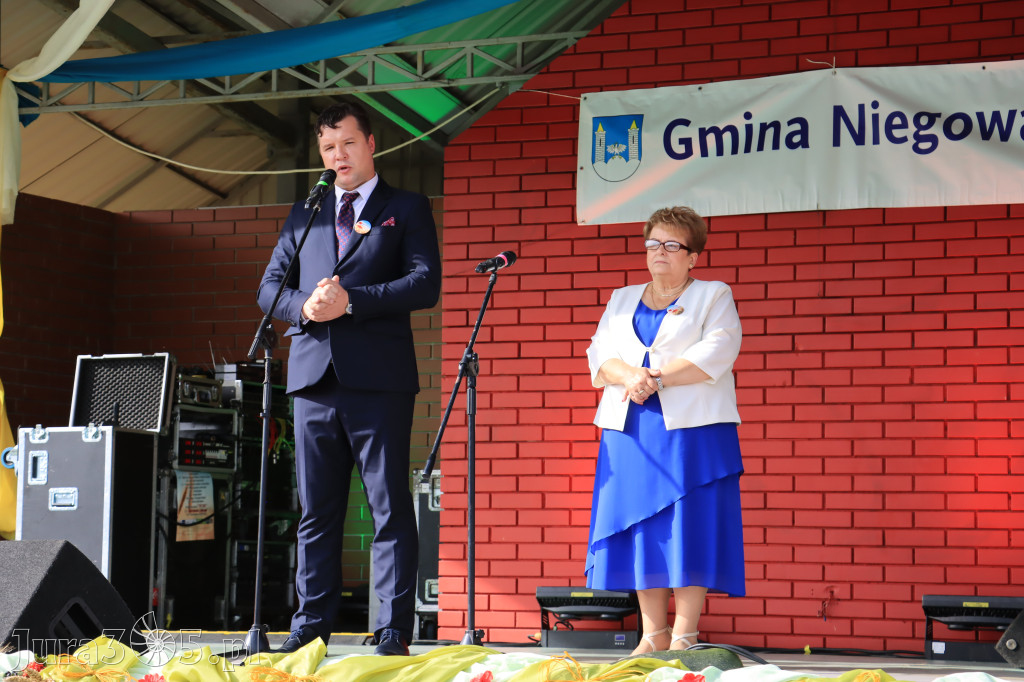 Fotorelacja: Dożynki Gminno-Parafialne w Niegowie cz. 1