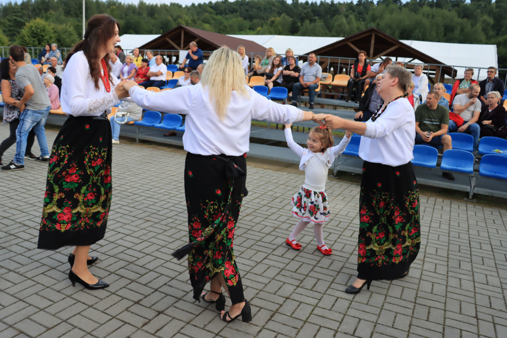 Fotorelacja: Dożynki Gminno-Parafialne w Niegowie cz. 2