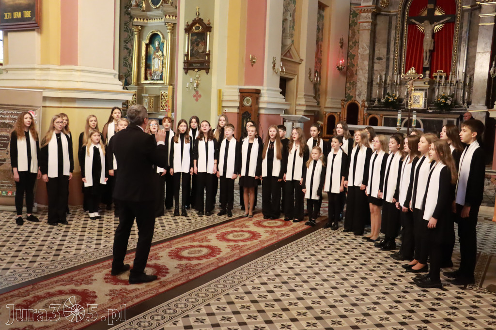 Fotorelacja: Przesłuchania w Koziegłówkach - XII Festiwalu Pieśni Maryjnej