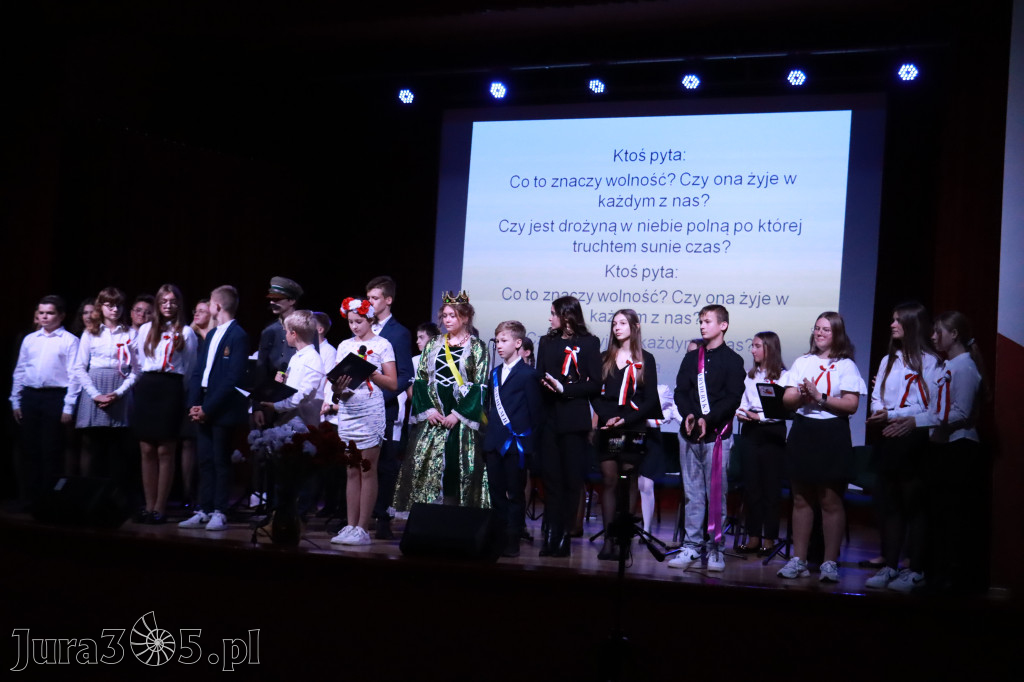 Fotorelacja Koziegłowy: Uroczystość 105. Rocznicy Odzyskania przez Polskę Niepodległości.