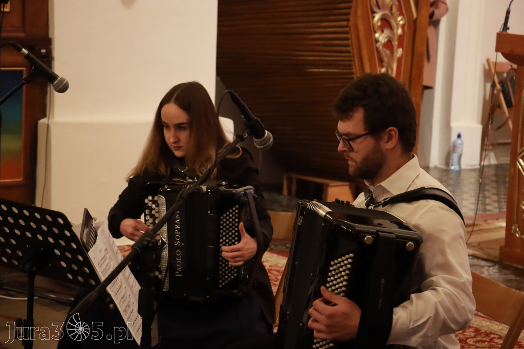  Fotorelacja: Koncert Kolęd w Kroczycach.