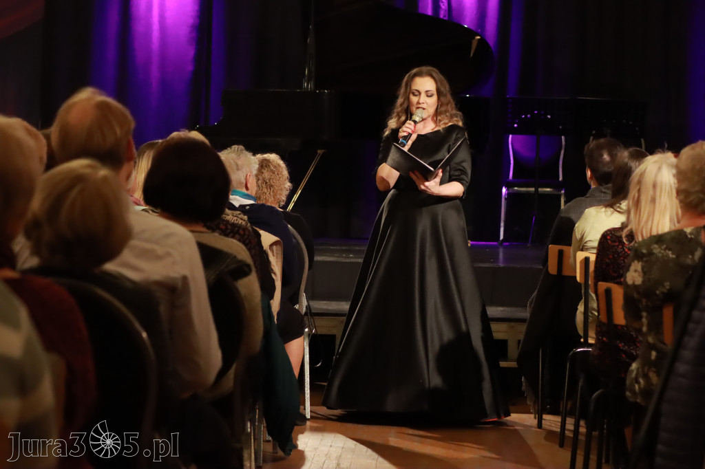 Fotorelacja: POCZTÓWKA Z PARYŻA Koncert Filharmonia Jurajska