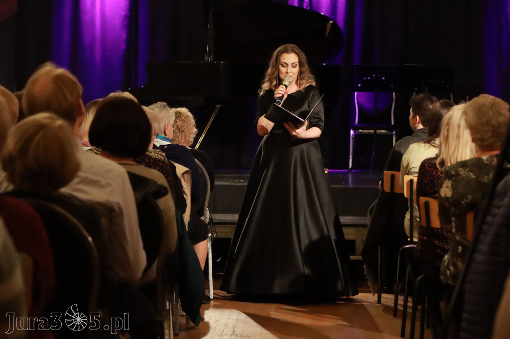 Fotorelacja: POCZTÓWKA Z PARYŻA Koncert Filharmonia Jurajska