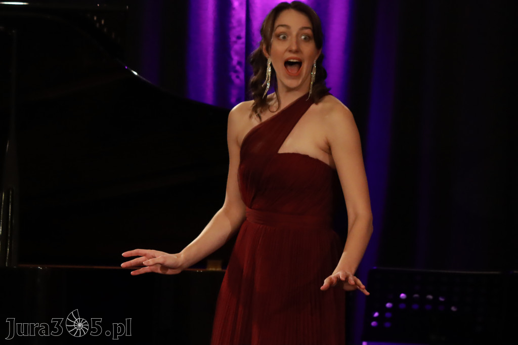 Fotorelacja: POCZTÓWKA Z PARYŻA Koncert Filharmonia Jurajska