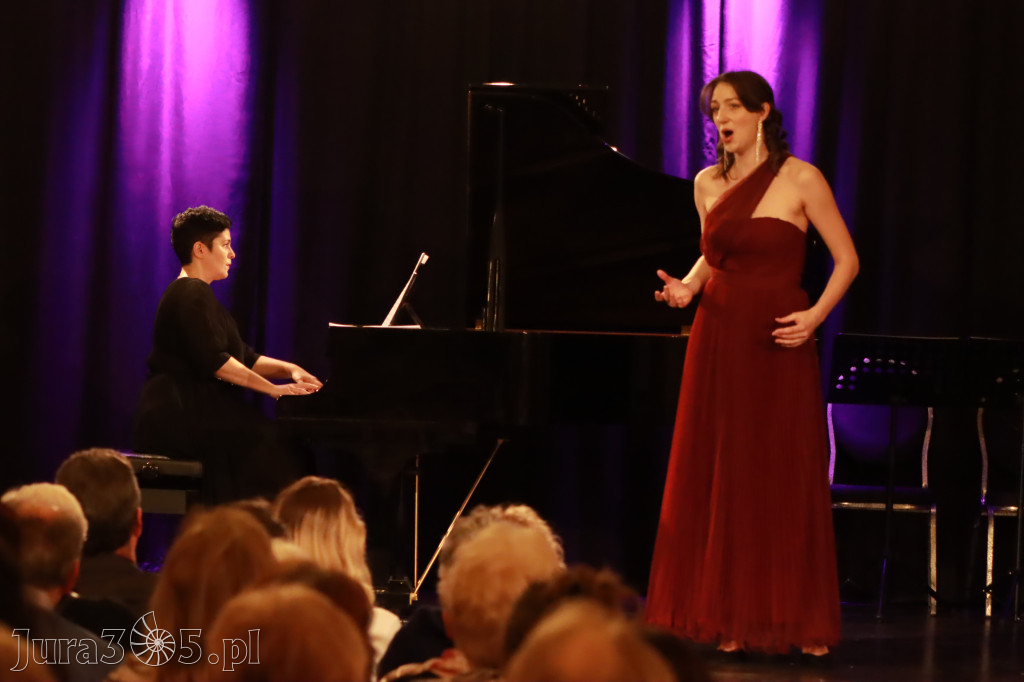 Fotorelacja: POCZTÓWKA Z PARYŻA Koncert Filharmonia Jurajska