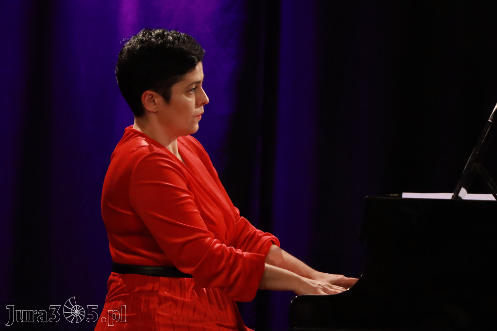 Fotorelacja: POCZTÓWKA Z PARYŻA Koncert Filharmonia Jurajska